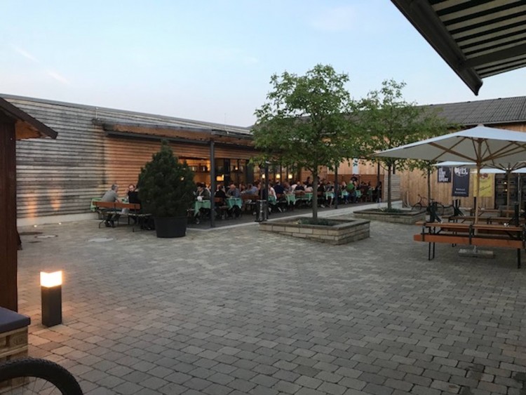 Besen in Stuttgart Fellbach